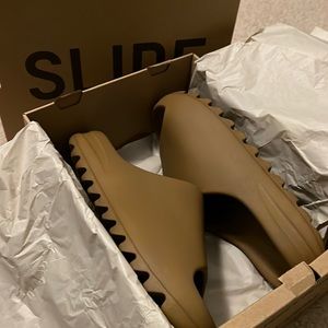 Yeezy Slide Made by Adidas